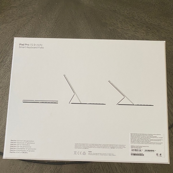 iPad Pro Smart Keyboard Folio - Picture 3 of 3
